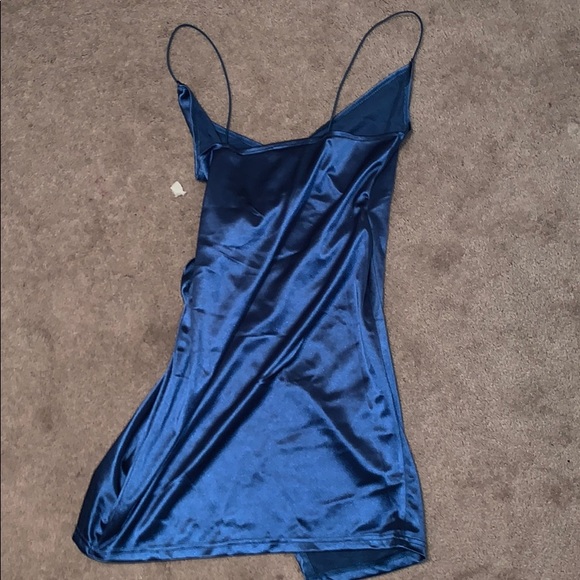 Never worn/ Didn’t fit - Picture 2 of 3